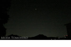 長い坂道の上の星